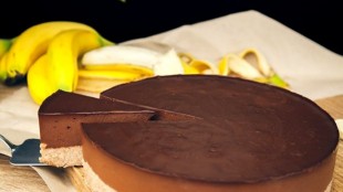 Čokoládovo-banánový raw dort